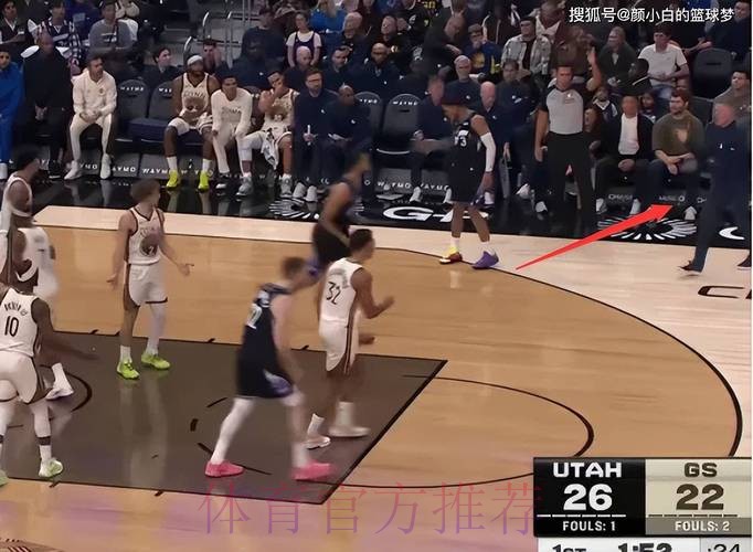 停不下来！鲍尔空位三分继续命中